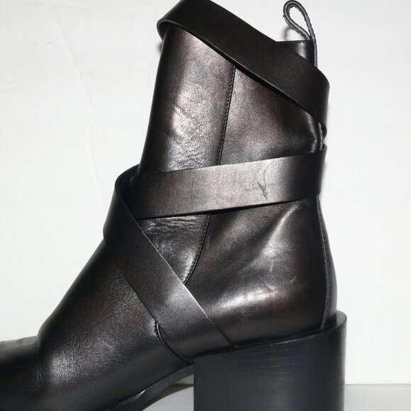 JIL SANDER BLACK LEATHER BUCKLED ANKLE BOOT w/OIL SLICK FINISH - Picture 5 of 9